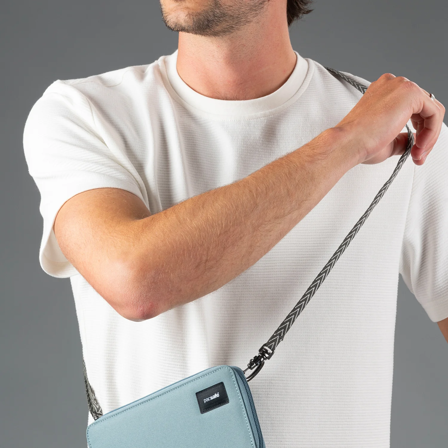 Pacsafe® Cut resistant lanyard - Image 2