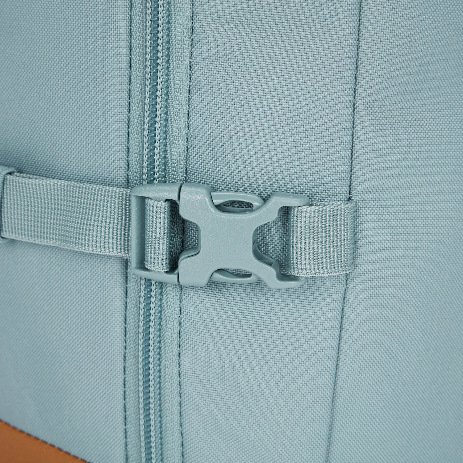 Pacsafe® GO 44L anti-theft carryon backpack - Image 41