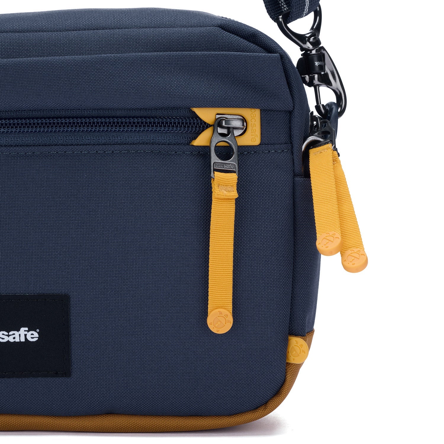 Pacsafe® GO anti-theft crossbody bag - Image 23