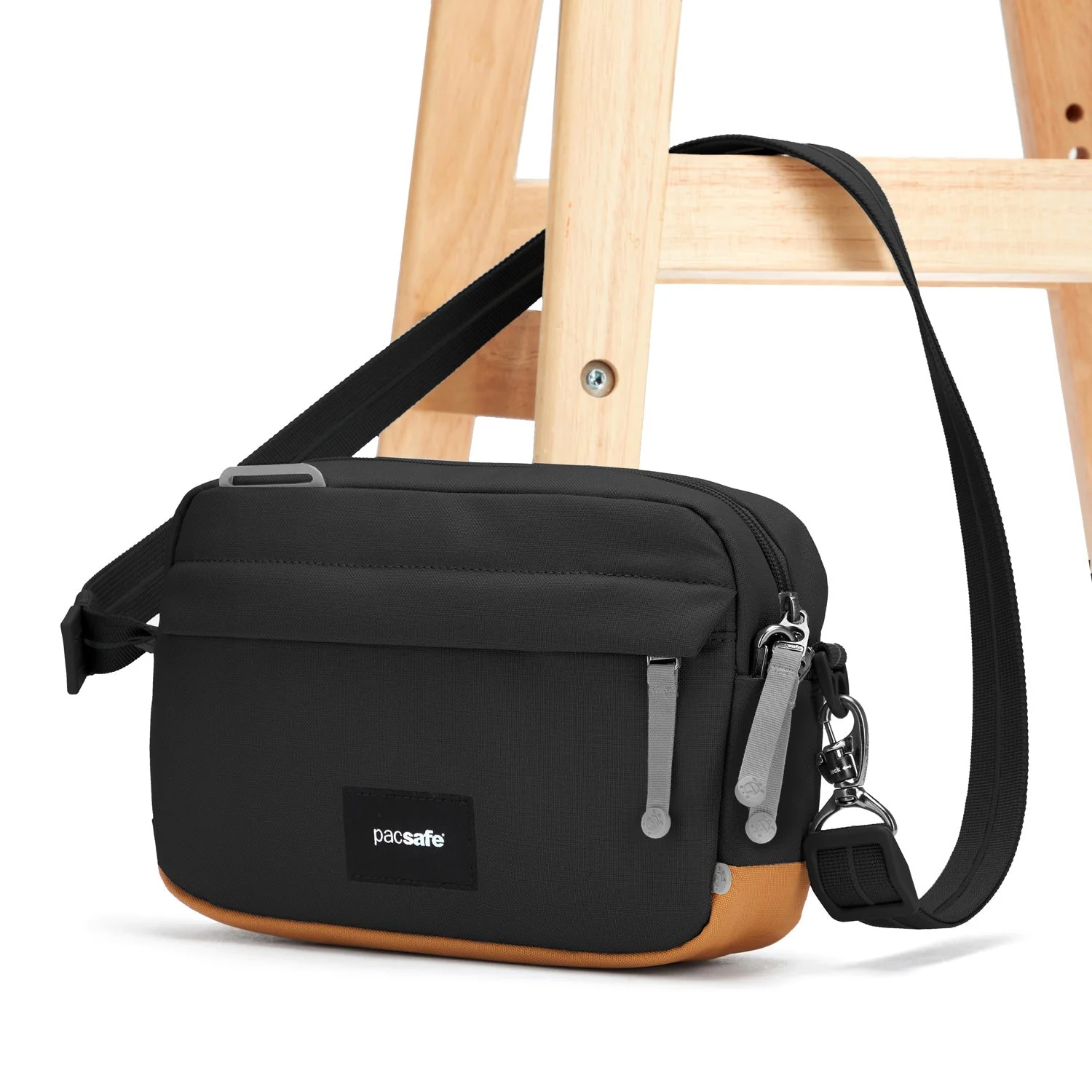 Pacsafe® GO anti-theft crossbody bag - Image 7