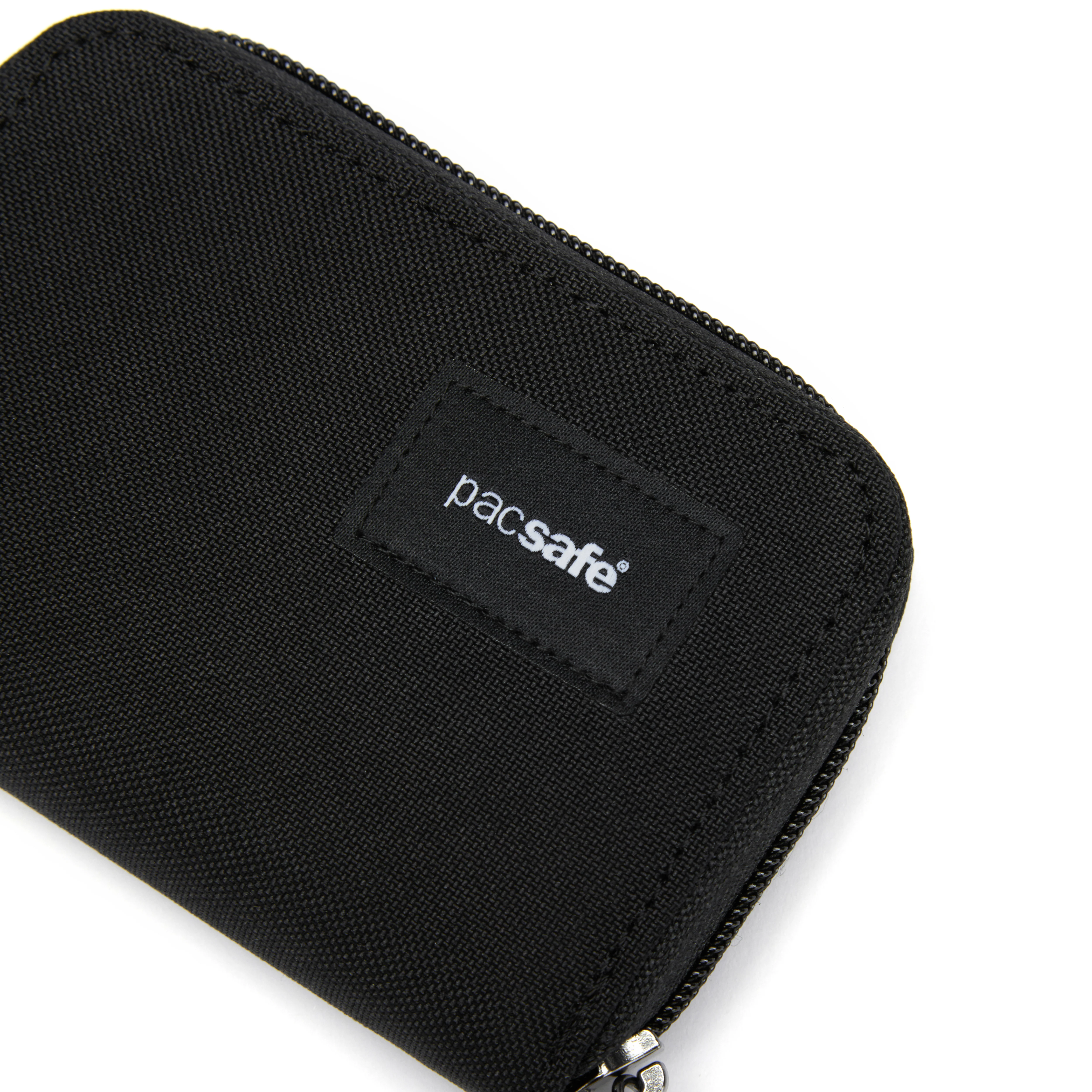 Pacsafe® RFIDsafe™ RFID blocking card wallet - Image 22
