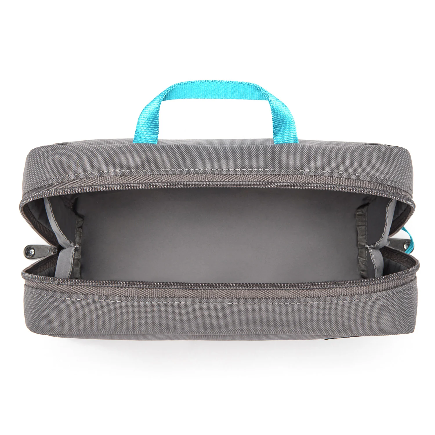 Pacsafe® RFIDsafe™ RFID blocking gear pouch - Image 6