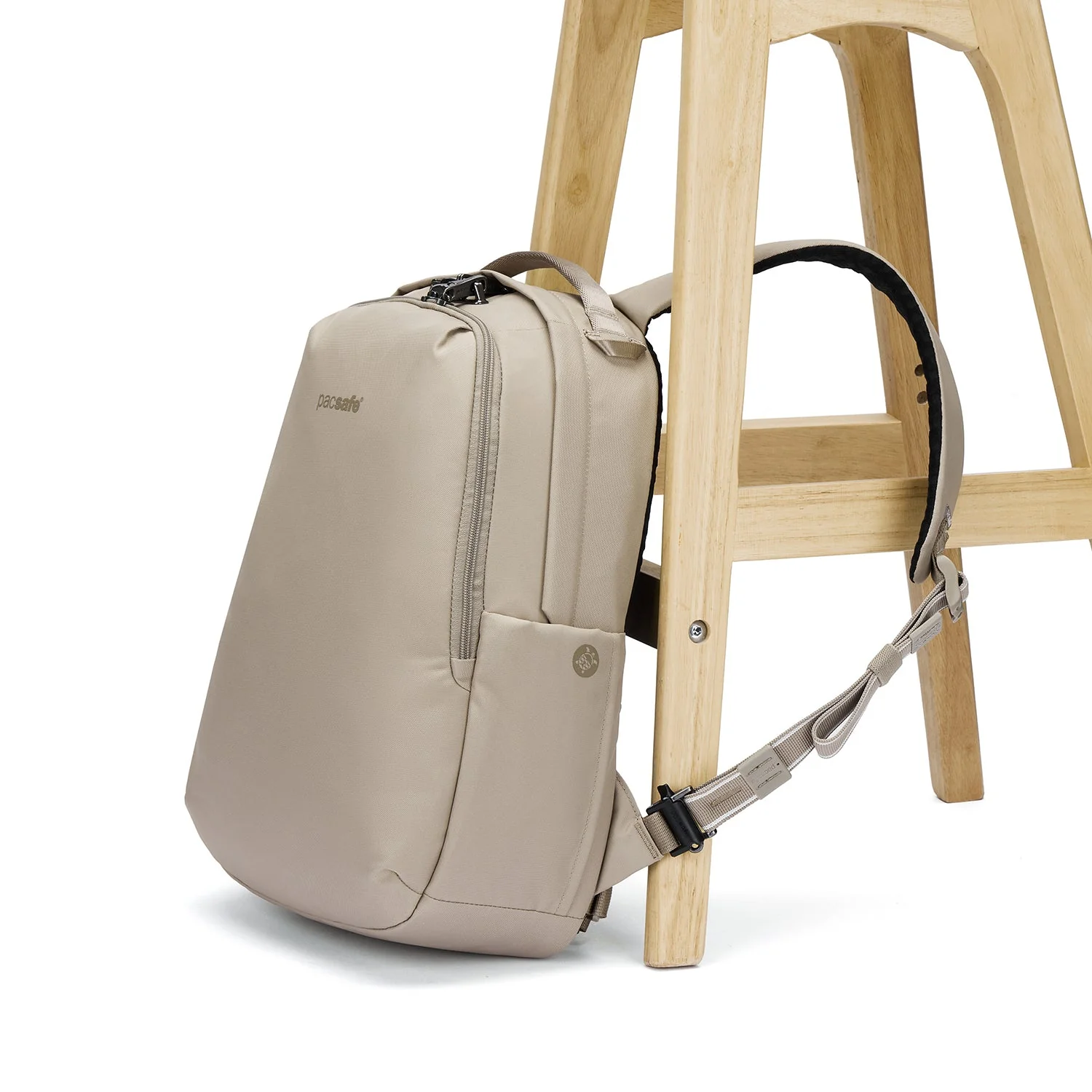 Pacsafe® V 16L Anti-Theft All-Around Backpack - Image 19