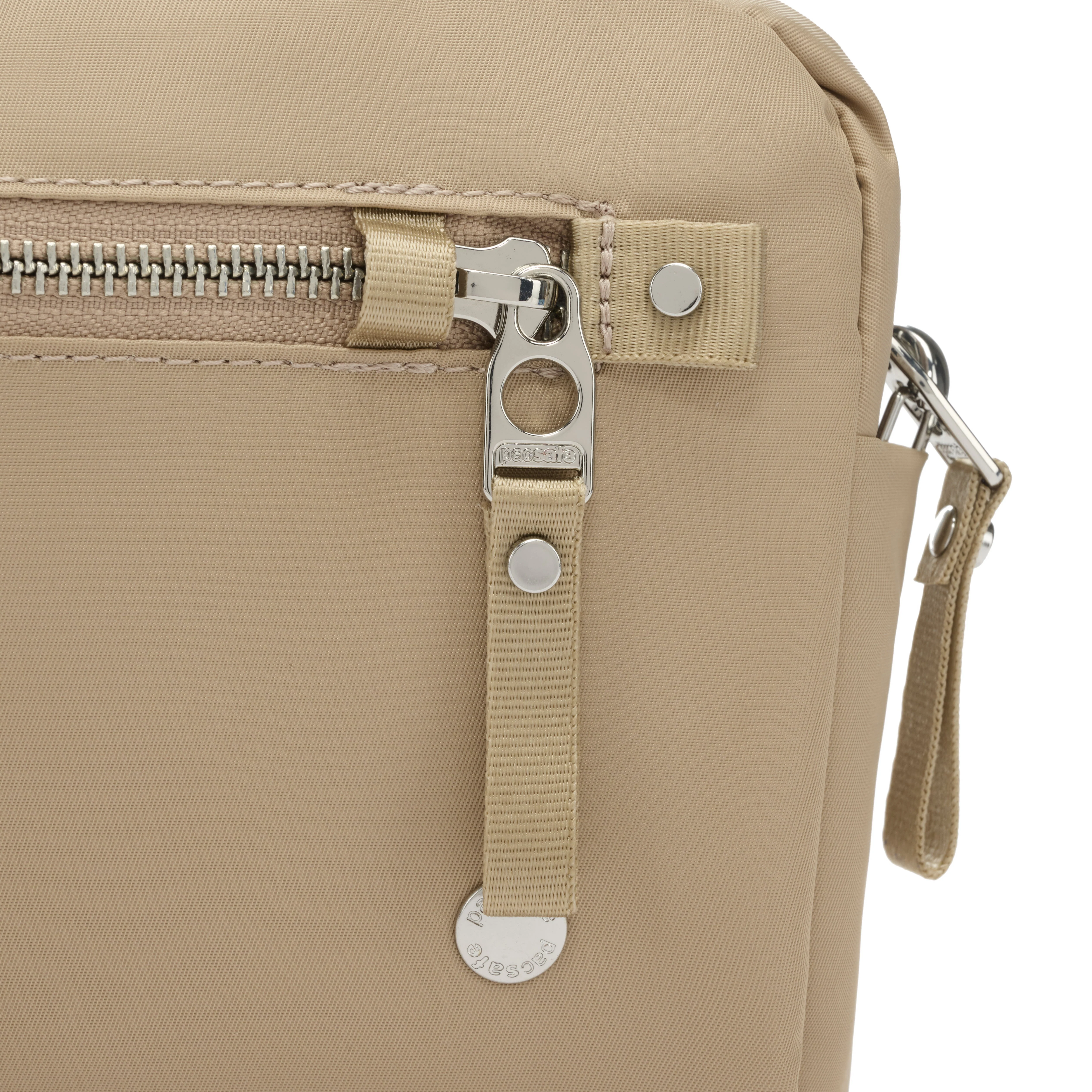 Pacsafe® W Anti-Theft 3-In-1 Sling - Image 21