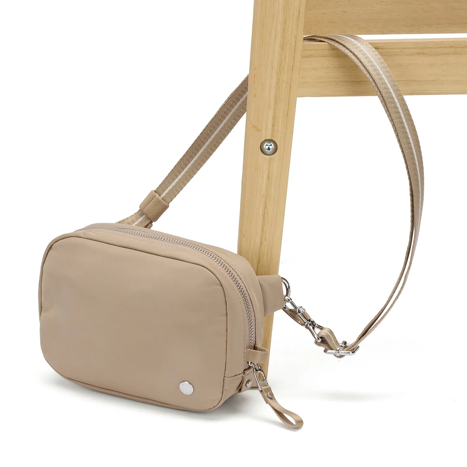 Pacsafe® W Anti-Theft Micro Sling - Image 15