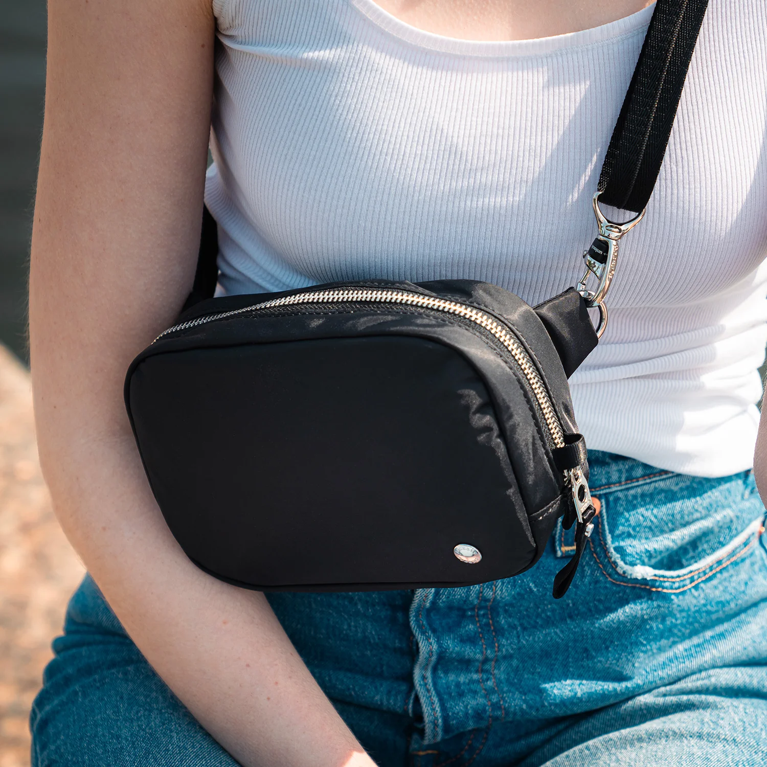 Pacsafe® W Anti-Theft Micro Sling - Image 2