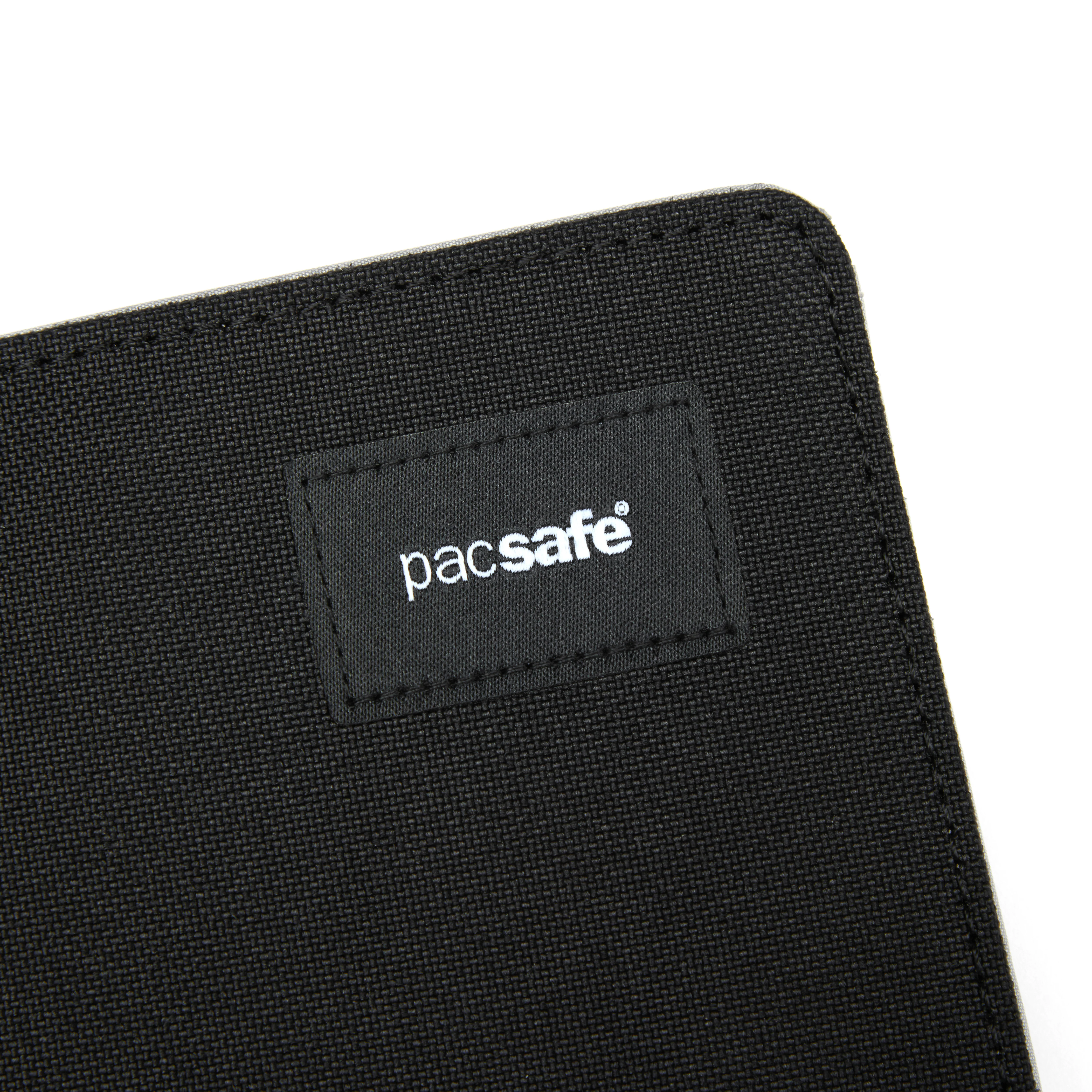 Pacsafe® RFIDsafe™ RFID blocking bifold wallet - Image 21