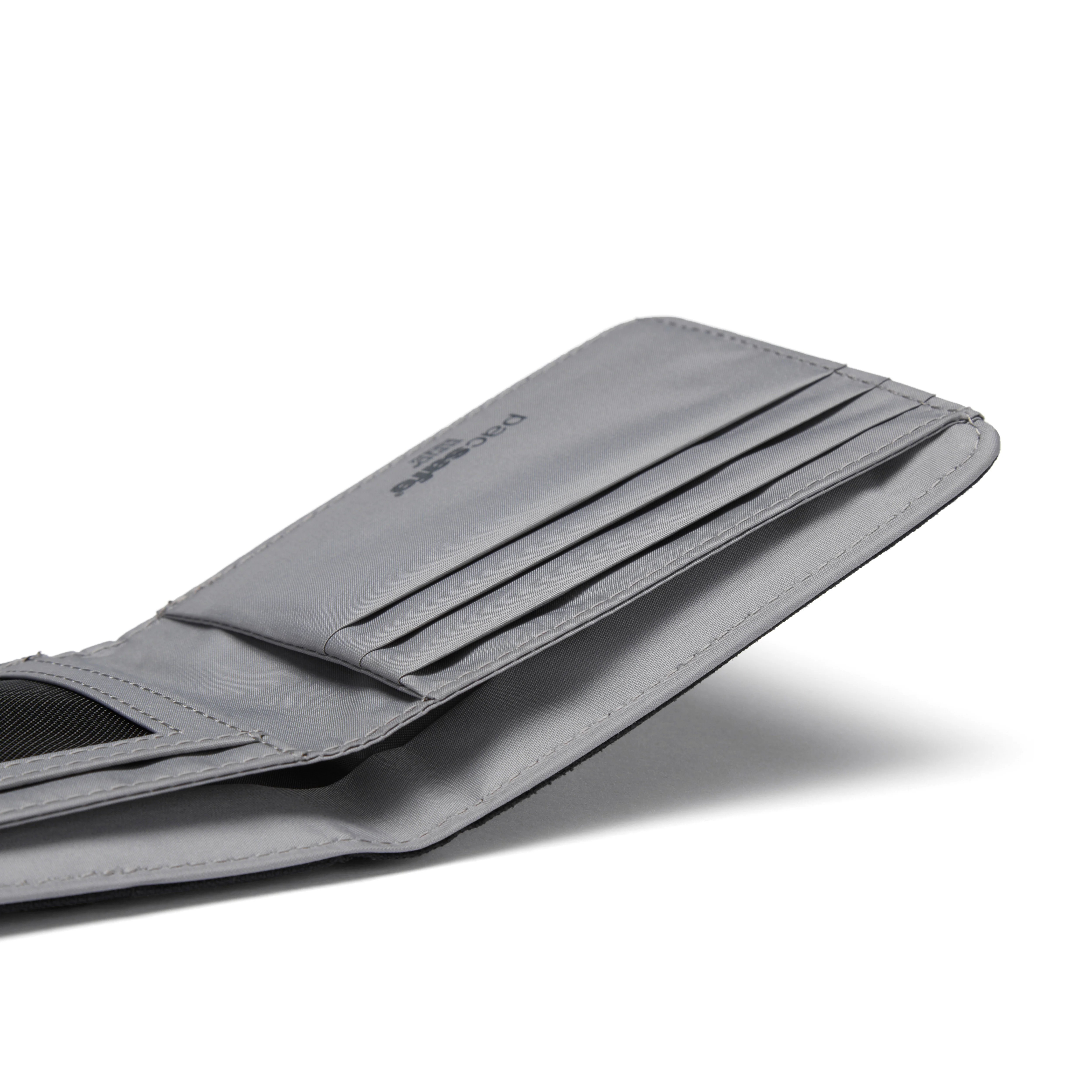 Pacsafe® RFIDsafe™ RFID blocking bifold wallet - Image 25