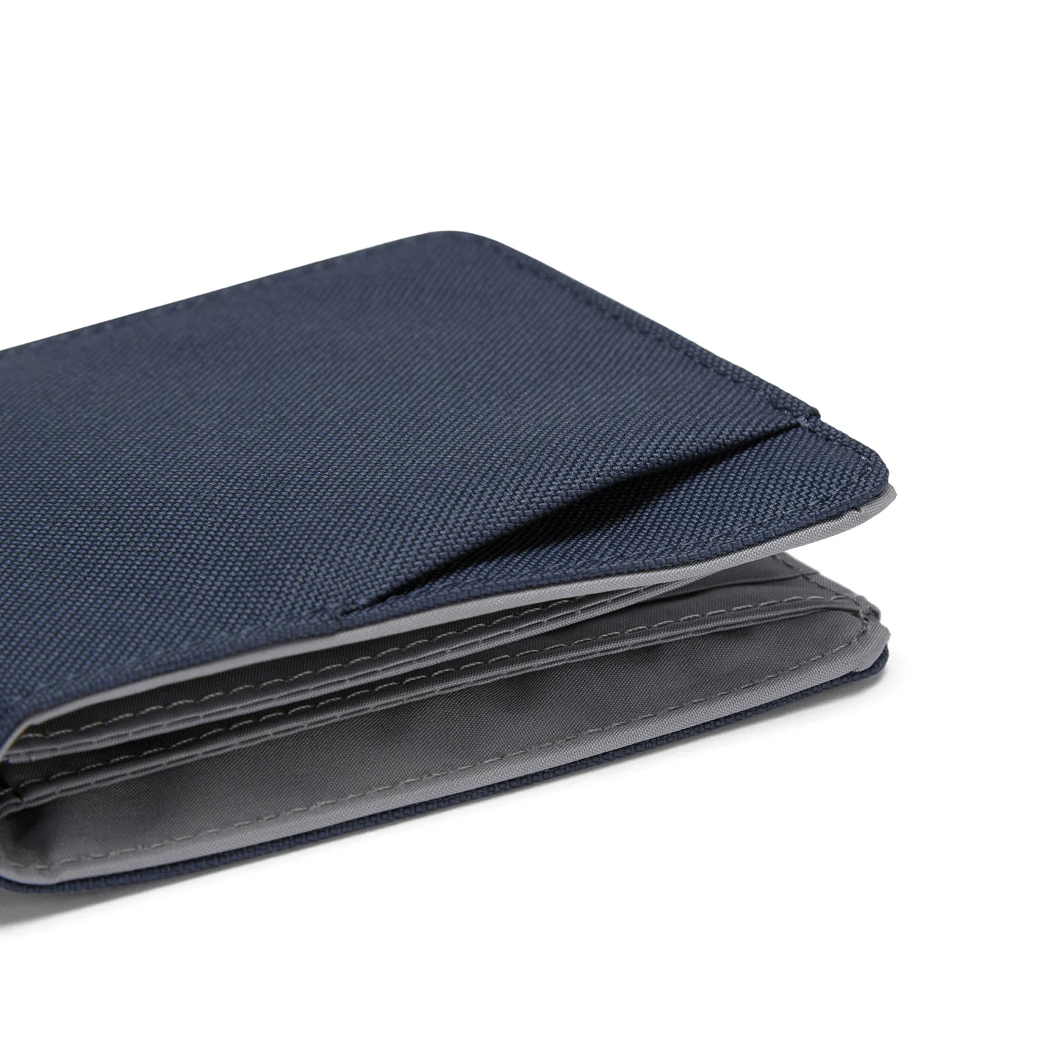 Pacsafe® RFIDsafe™ RFID blocking bifold wallet - Image 34