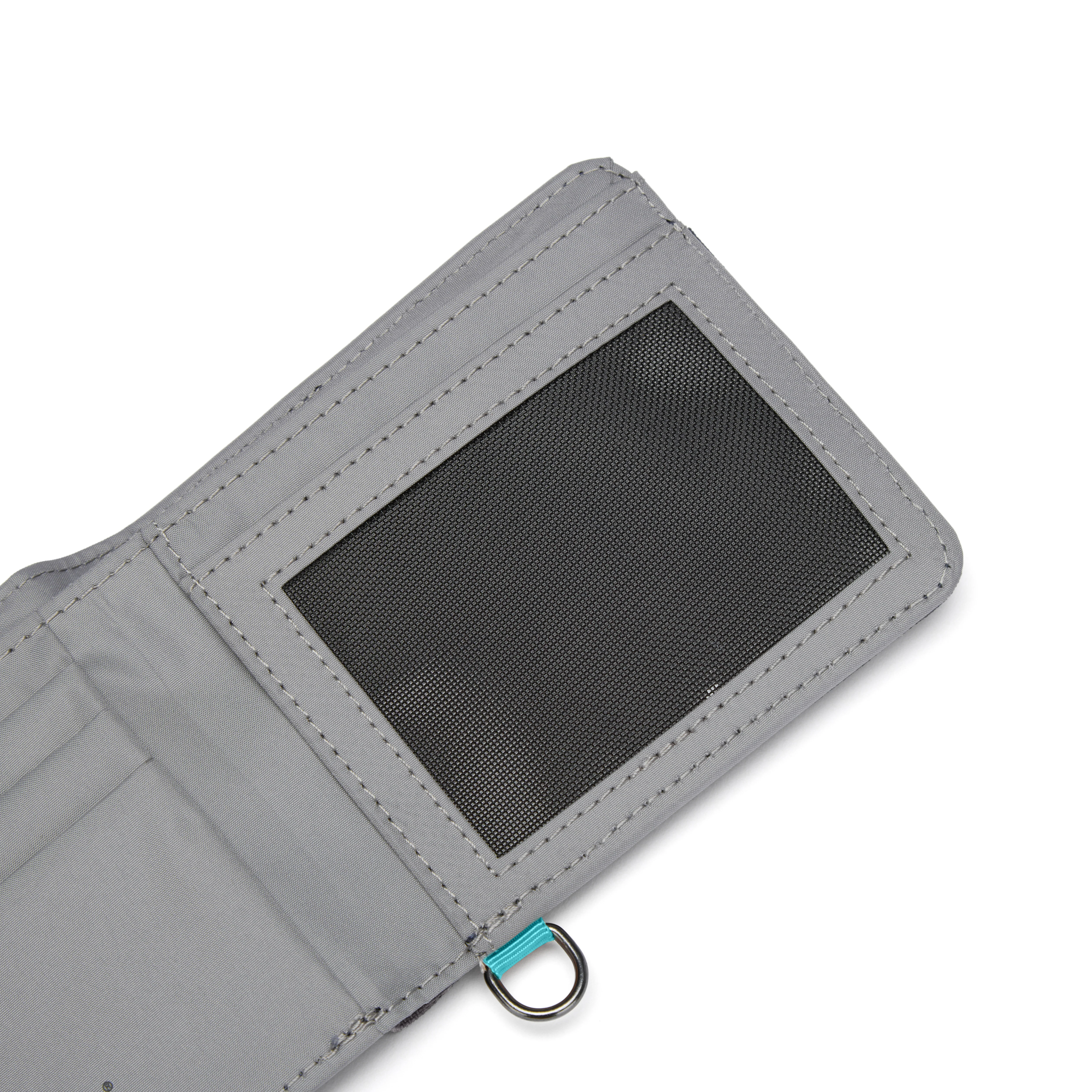 Pacsafe® RFIDsafe™ RFID blocking bifold wallet - Image 4