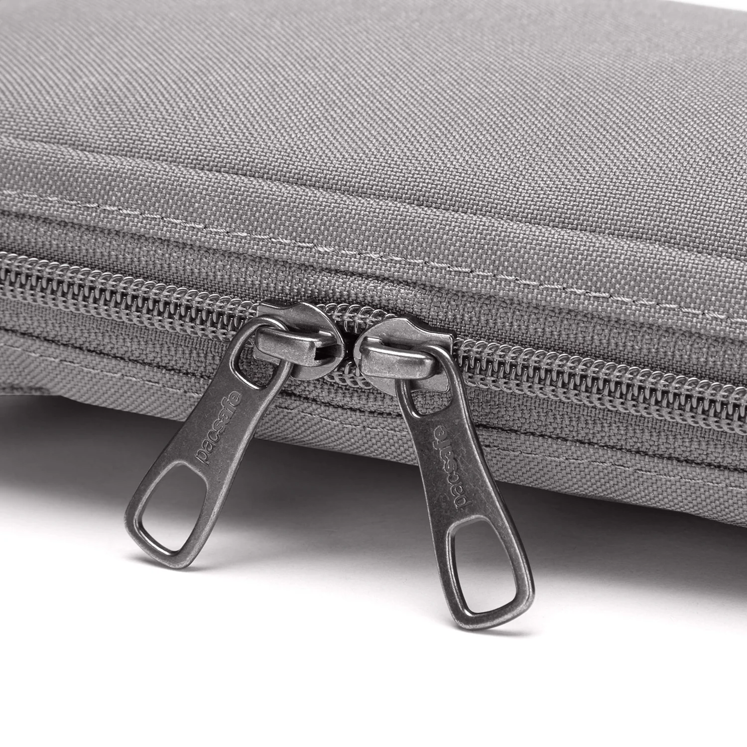 Pacsafe® RFIDsafe™ RFID blocking tech crossbody - Image 24