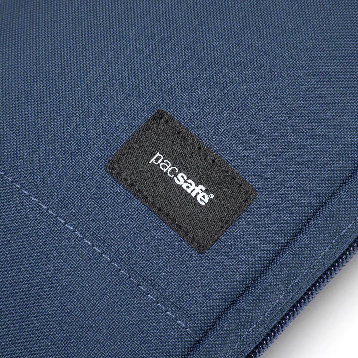 Pacsafe® RFIDsafe™ RFID blocking tech crossbody - Image 34