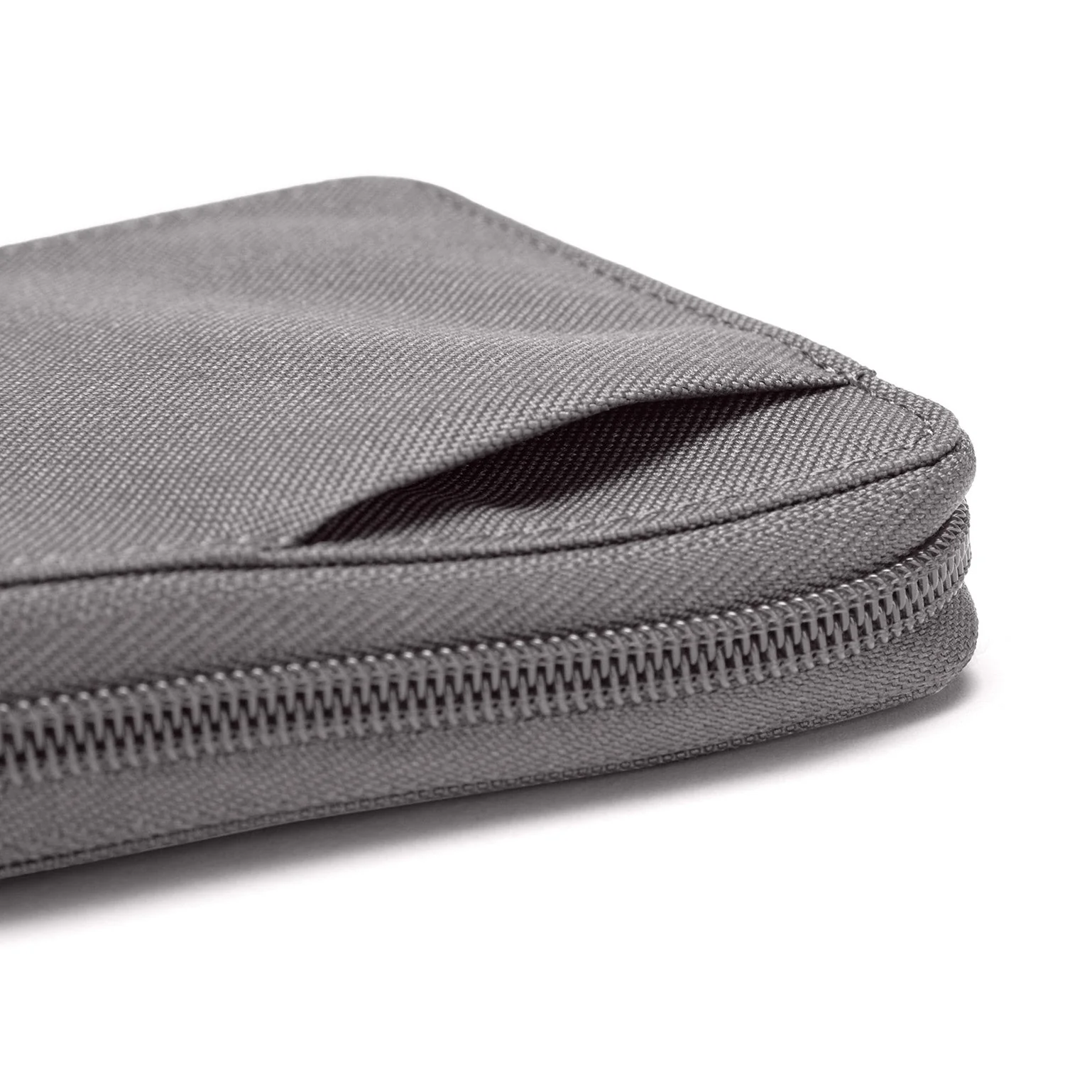 Pacsafe® RFIDsafe™ RFID blocking zip around wallet - Image 17