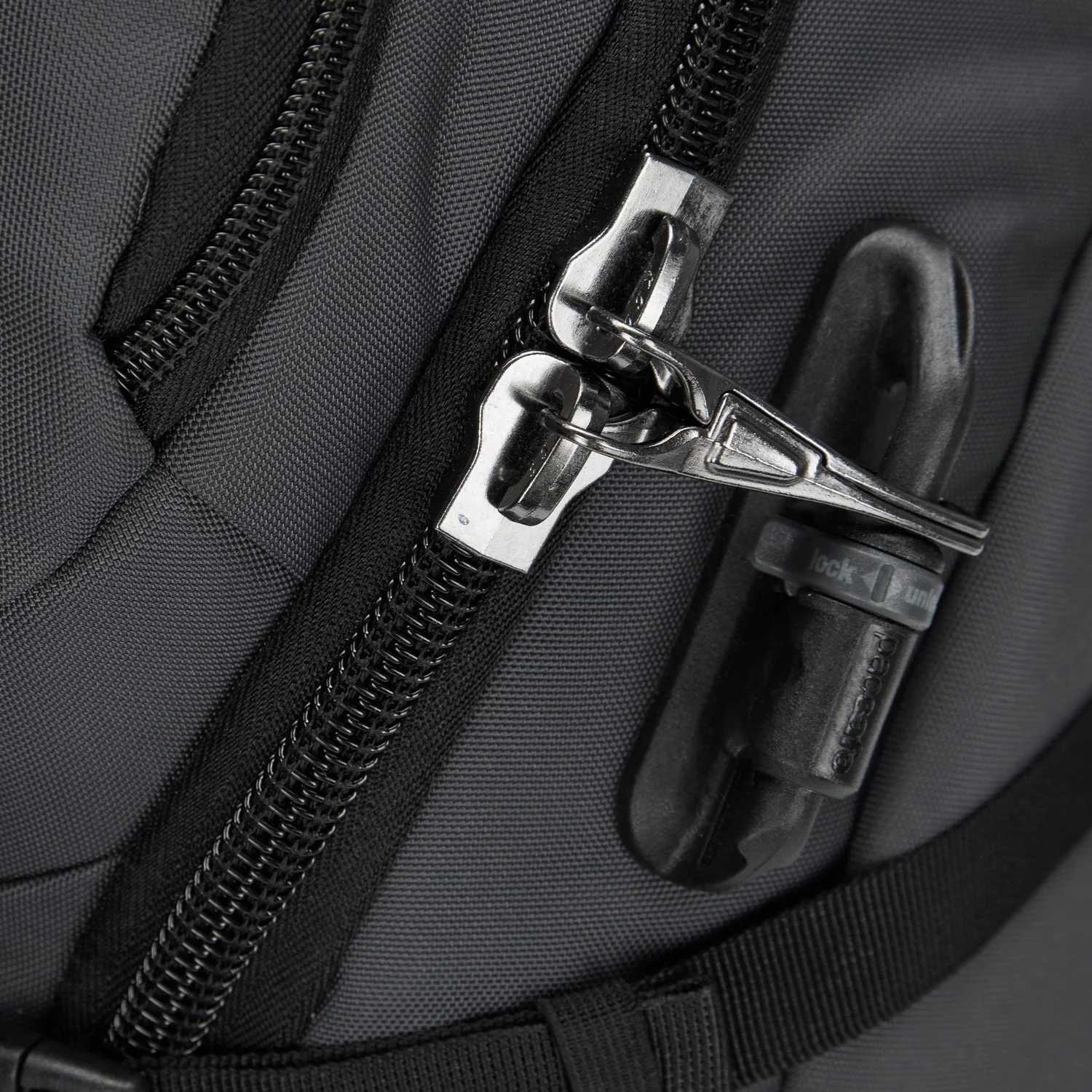 Pacsafe® EXP35 anti-theft travel backpack - Image 20