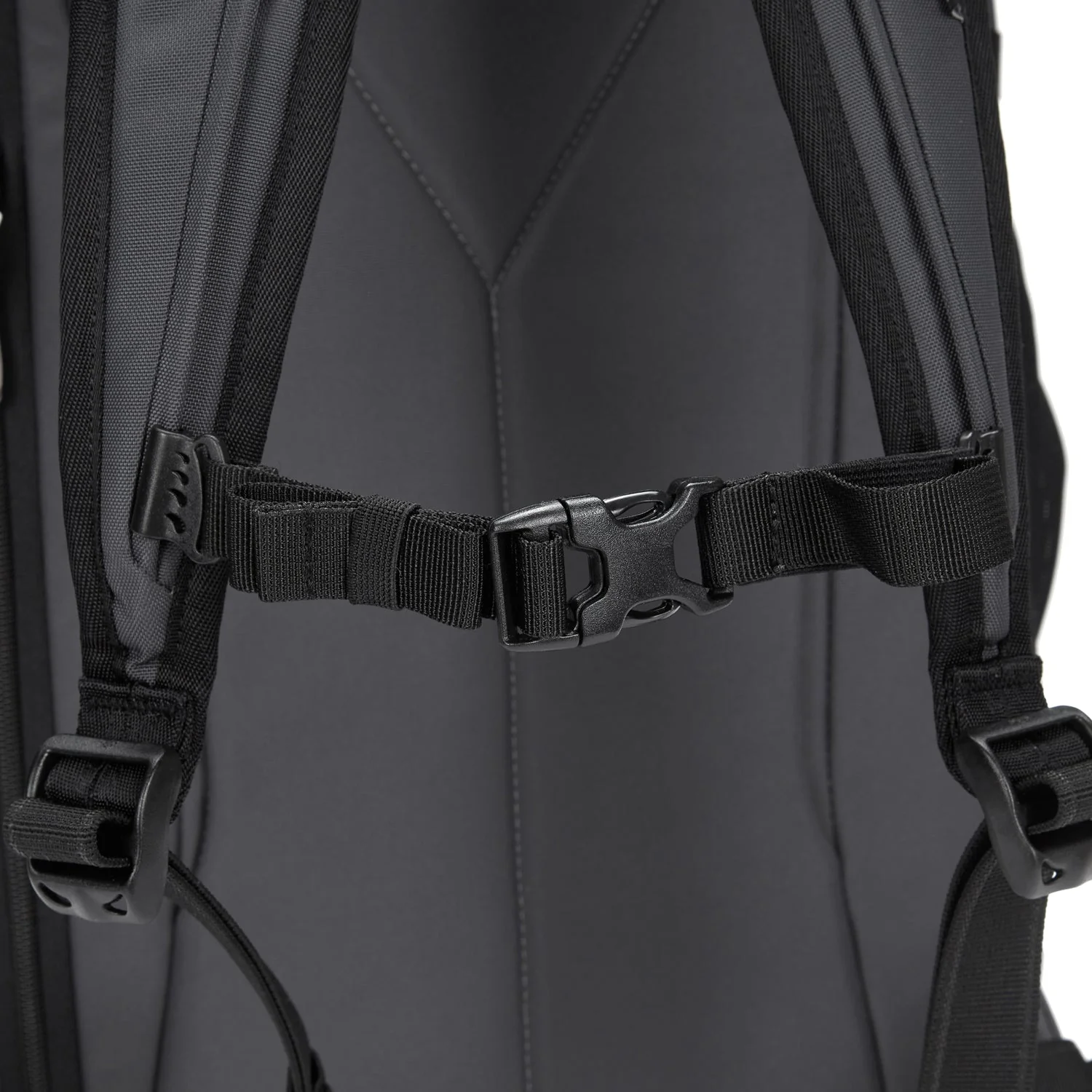 Pacsafe® EXP35 anti-theft travel backpack - Image 23