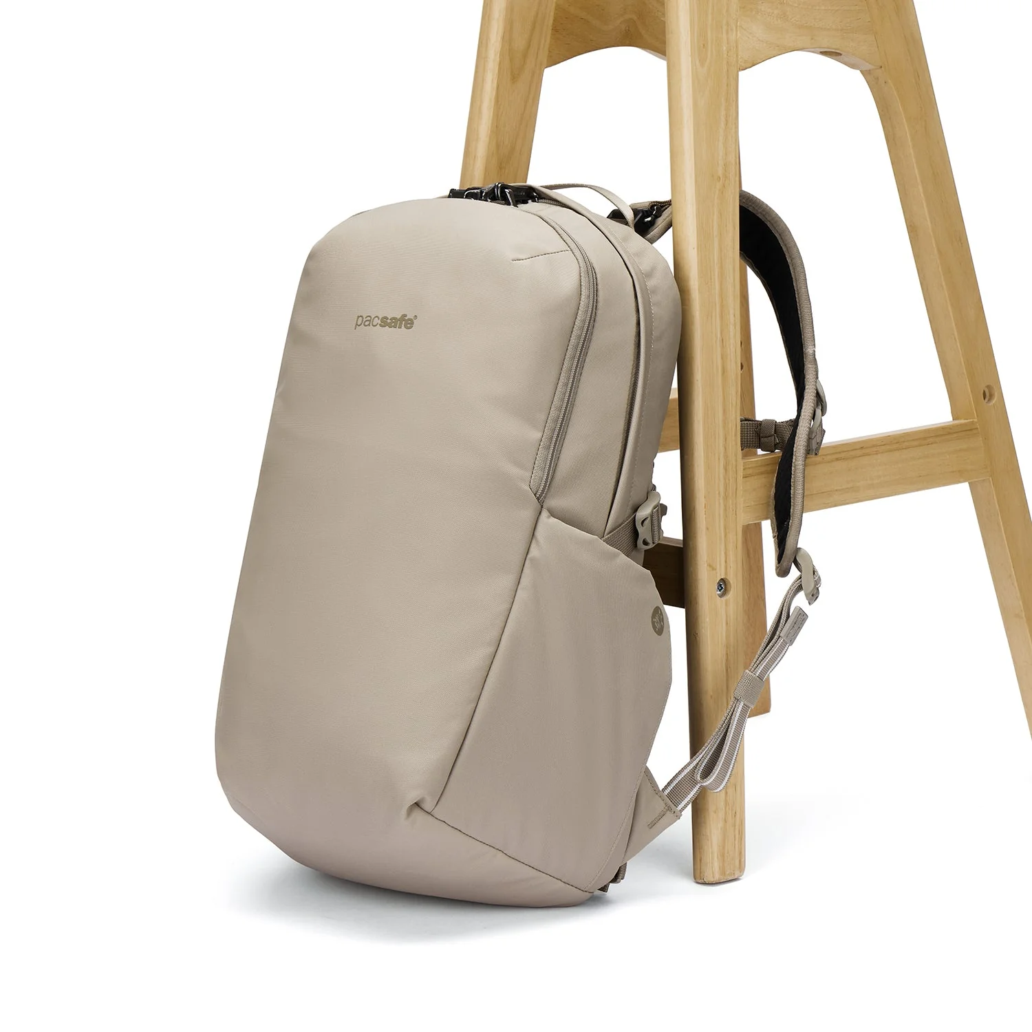 Pacsafe® V 24L Anti-Theft Active Backpack - Image 18