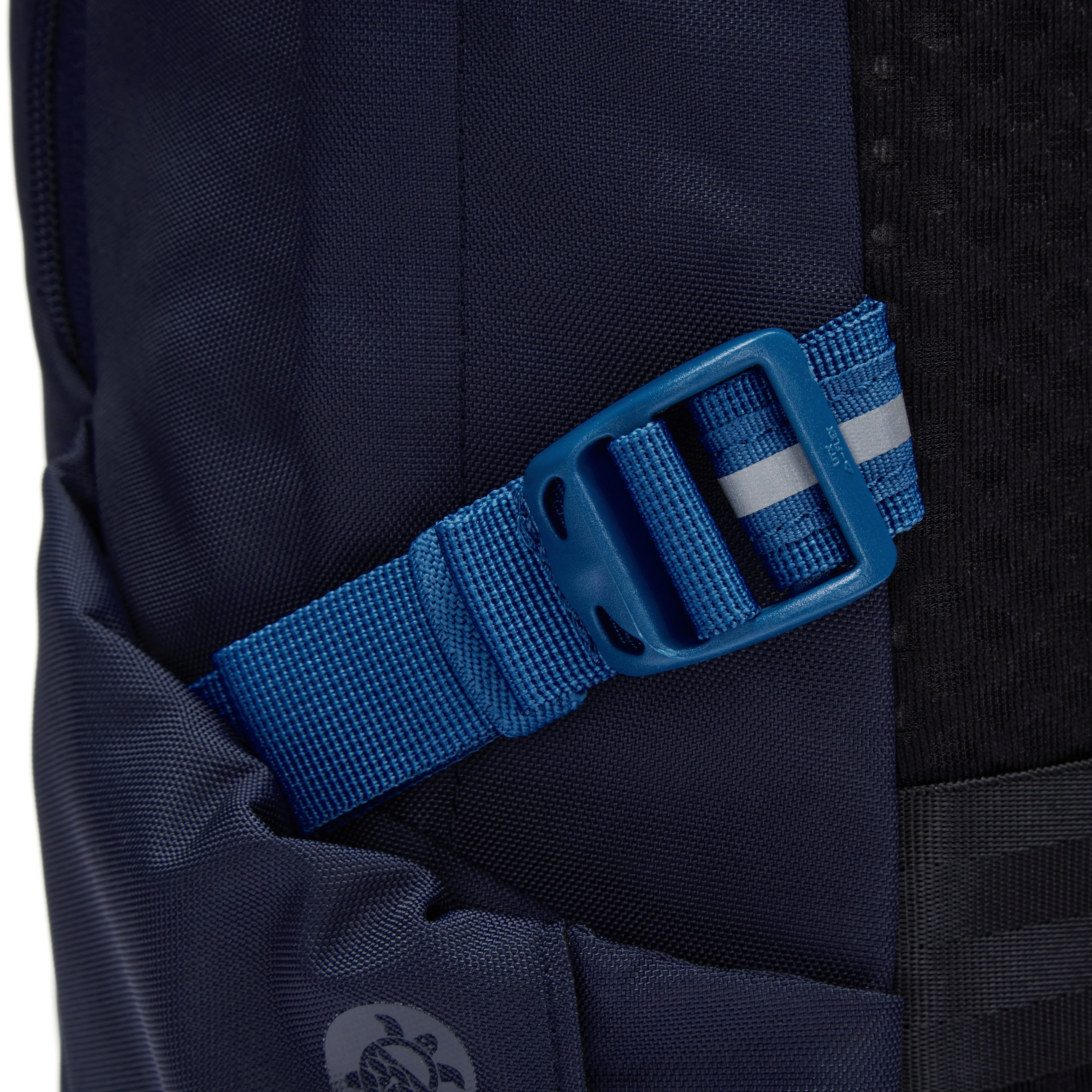 Pacsafe® V 24L Anti-Theft Active Backpack - Image 41